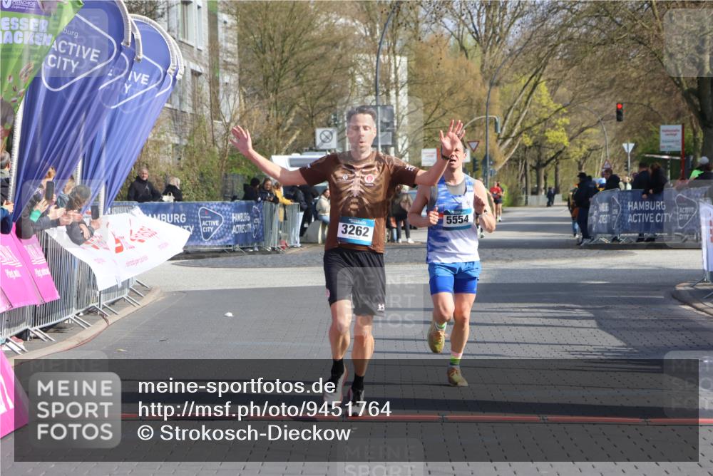 12.04.2026 - 45. Internationalen Wilhelmsburger Insellauf Strokosch-Dieckow http://msf.ph/oto/9451764 12.04.2026 10:18:45 Ziel 3262, 5554 meine-sportfotos.de