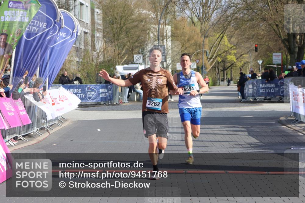 12.04.2026 - 45. Internationalen Wilhelmsburger Insellauf Strokosch-Dieckow http://msf.ph/oto/9451768 12.04.2026 10:18:45 Ziel 3262, 5554 meine-sportfotos.de
