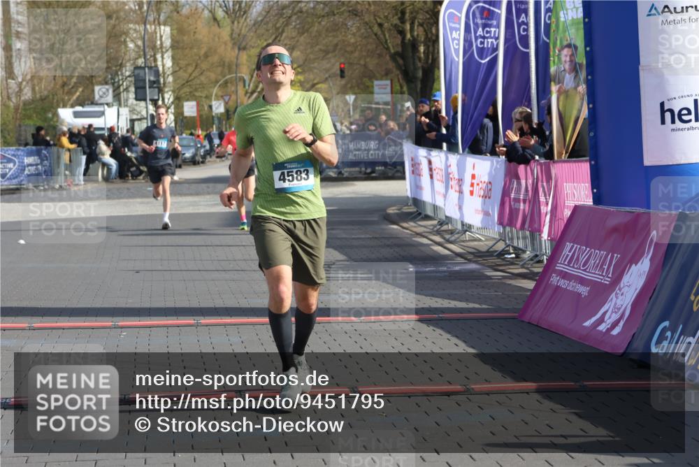 12.04.2026 - 45. Internationalen Wilhelmsburger Insellauf Strokosch-Dieckow http://msf.ph/oto/9451795 12.04.2026 10:19:05 Ziel 4733, 4583 meine-sportfotos.de