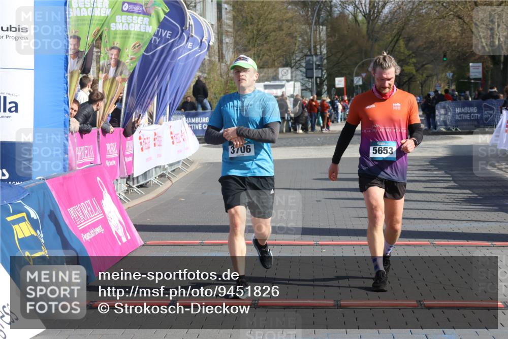 12.04.2026 - 45. Internationalen Wilhelmsburger Insellauf Strokosch-Dieckow http://msf.ph/oto/9451826 12.04.2026 10:32:02 Ziel 2780, 5653, 3706, 2377 meine-sportfotos.de