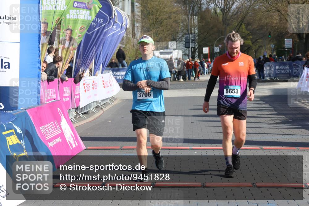 12.04.2026 - 45. Internationalen Wilhelmsburger Insellauf Strokosch-Dieckow http://msf.ph/oto/9451828 12.04.2026 10:32:02 Ziel 2780, 5653, 3706, 2377 meine-sportfotos.de
