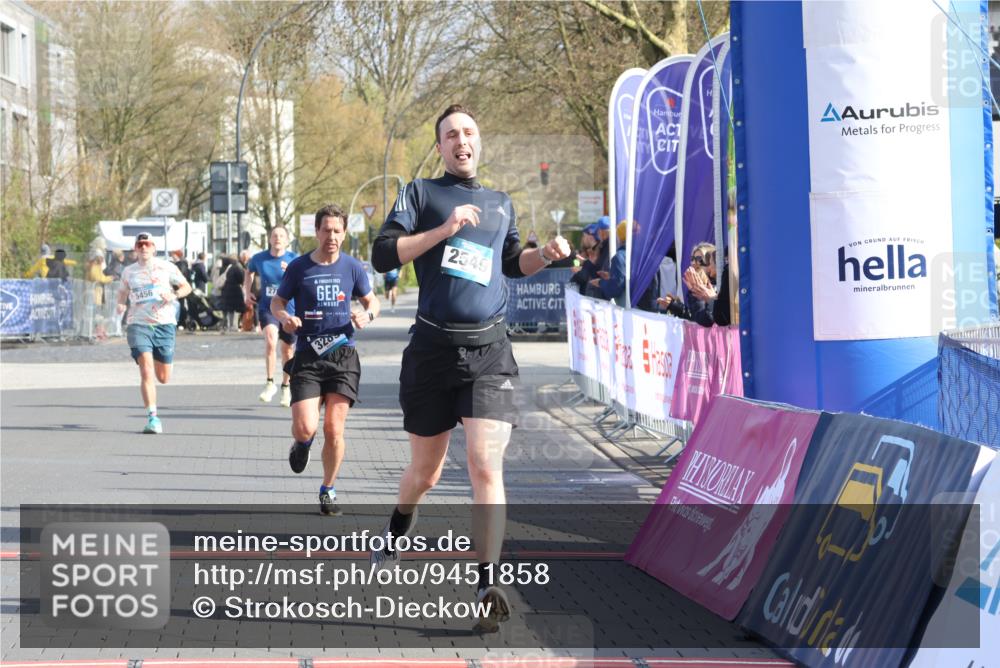 12.04.2026 - 45. Internationalen Wilhelmsburger Insellauf Strokosch-Dieckow http://msf.ph/oto/9451858 12.04.2026 10:19:45 Ziel 2671, 2549, 3289, 5456, 2789 meine-sportfotos.de