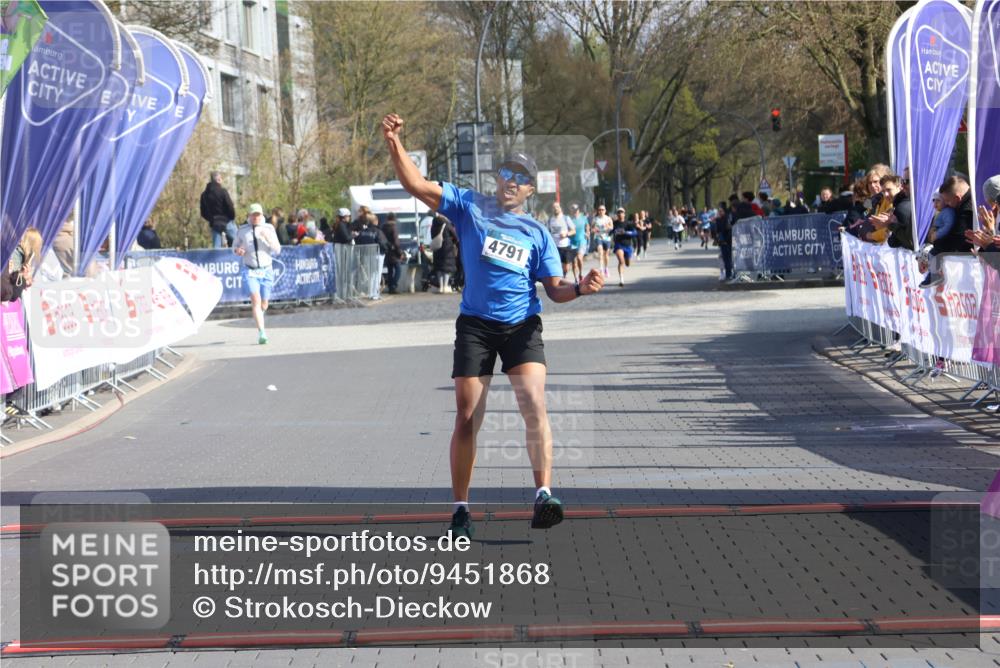 12.04.2026 - 45. Internationalen Wilhelmsburger Insellauf Strokosch-Dieckow http://msf.ph/oto/9451868 12.04.2026 10:32:16 Ziel 4791 meine-sportfotos.de