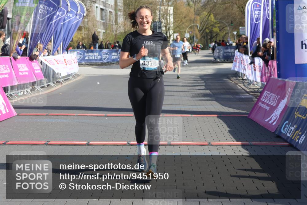 12.04.2026 - 45. Internationalen Wilhelmsburger Insellauf Strokosch-Dieckow http://msf.ph/oto/9451950 12.04.2026 10:32:46 Ziel 4378 meine-sportfotos.de