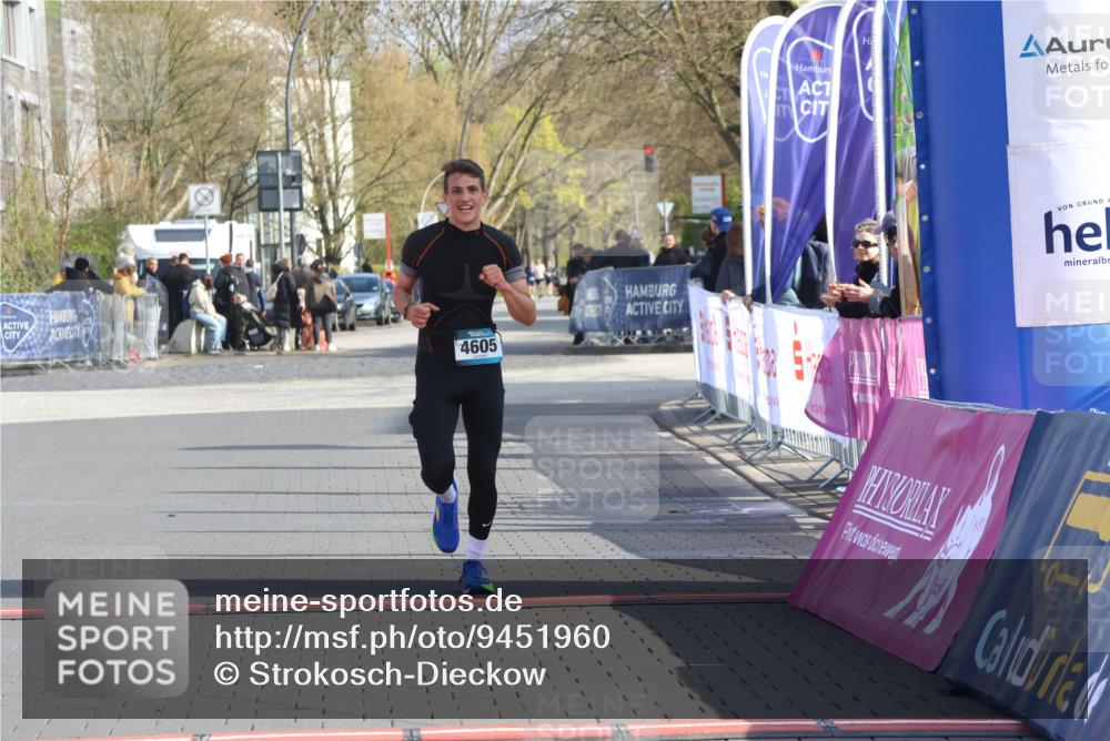 12.04.2026 - 45. Internationalen Wilhelmsburger Insellauf Strokosch-Dieckow http://msf.ph/oto/9451960 12.04.2026 10:20:32 Ziel 4605 meine-sportfotos.de