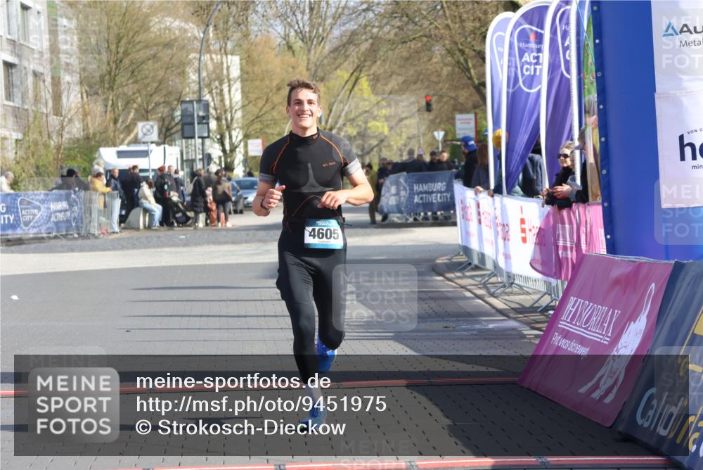 12.04.2026 - 45. Internationalen Wilhelmsburger Insellauf Strokosch-Dieckow http://msf.ph/oto/9451975 12.04.2026 10:20:33 Ziel 4605 meine-sportfotos.de