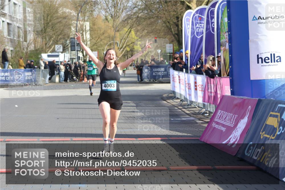 12.04.2026 - 45. Internationalen Wilhelmsburger Insellauf Strokosch-Dieckow http://msf.ph/oto/9452035 12.04.2026 10:21:19 Ziel 2212, 4003 meine-sportfotos.de