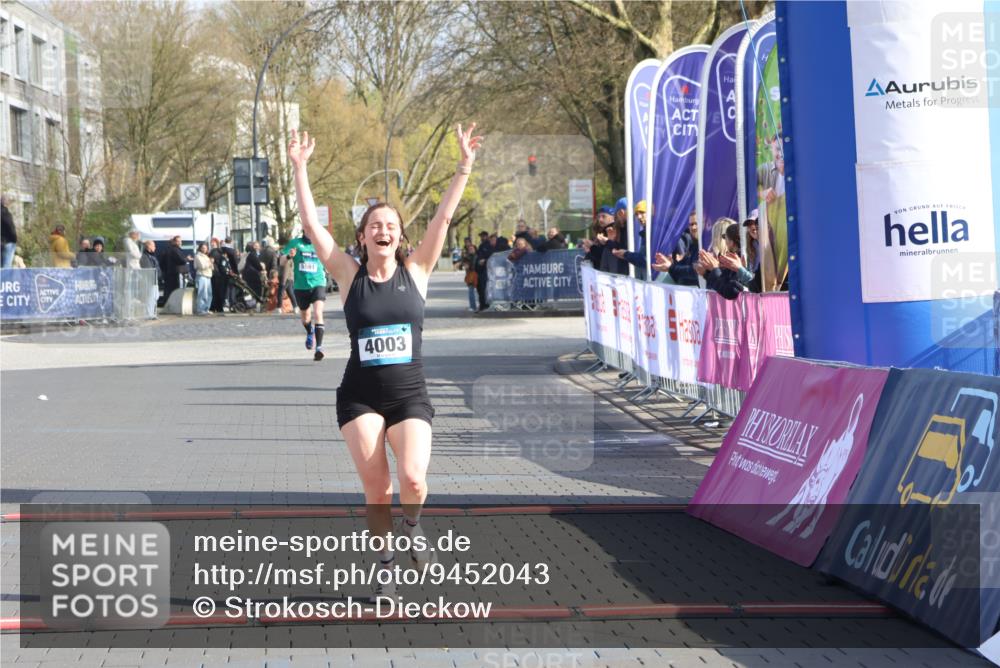 12.04.2026 - 45. Internationalen Wilhelmsburger Insellauf Strokosch-Dieckow http://msf.ph/oto/9452043 12.04.2026 10:21:20 Ziel 2212, 4003 meine-sportfotos.de