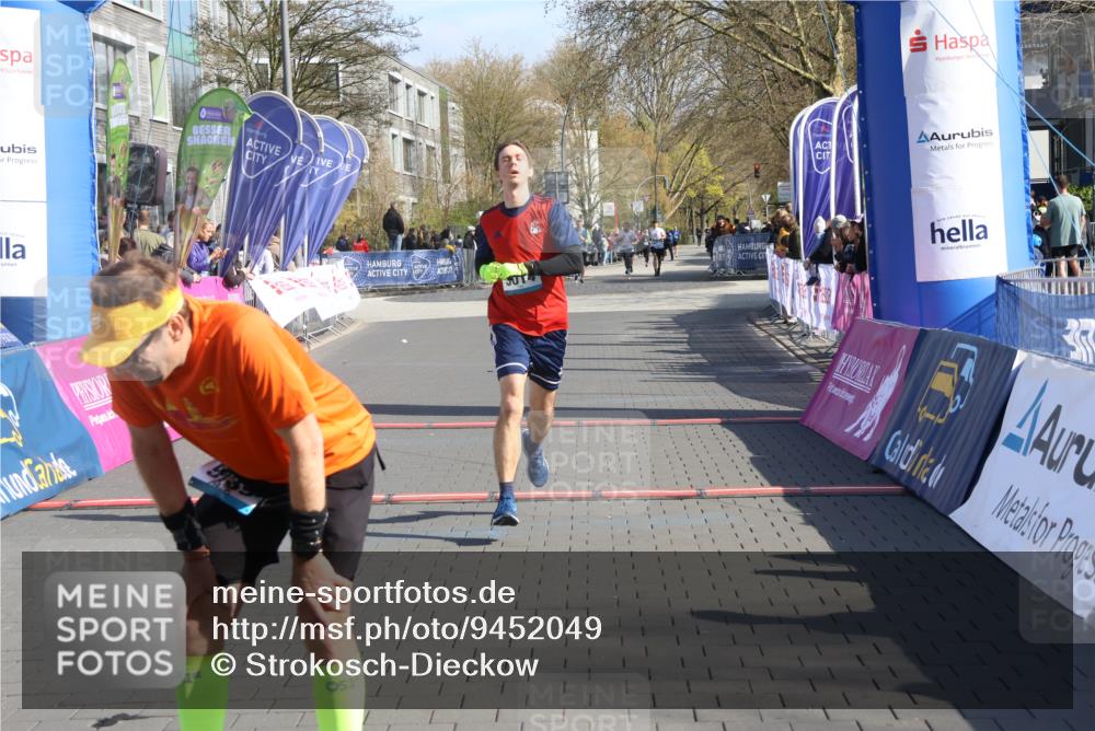 12.04.2026 - 45. Internationalen Wilhelmsburger Insellauf Strokosch-Dieckow http://msf.ph/oto/9452049 12.04.2026 10:33:11 Ziel 2071, 3014 meine-sportfotos.de
