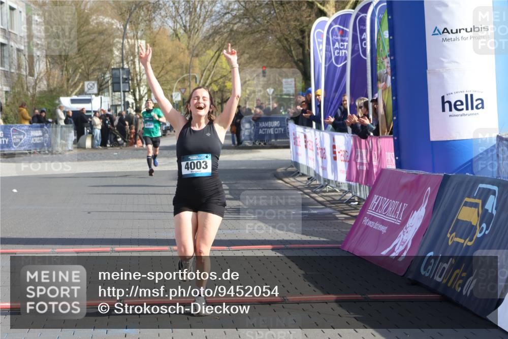 12.04.2026 - 45. Internationalen Wilhelmsburger Insellauf Strokosch-Dieckow http://msf.ph/oto/9452054 12.04.2026 10:21:20 Ziel 2212, 4003 meine-sportfotos.de