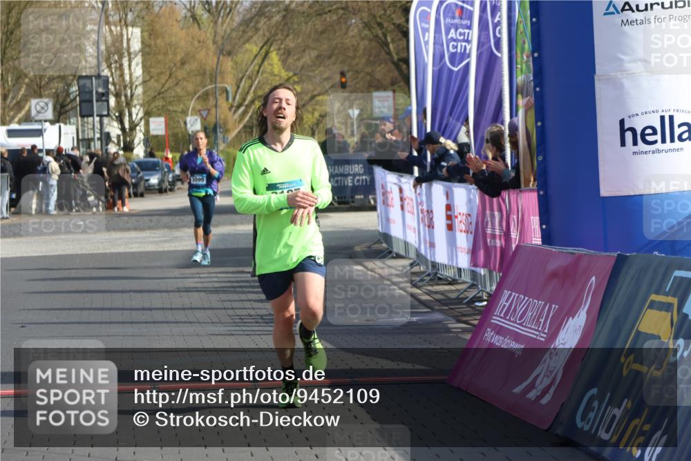 12.04.2026 - 45. Internationalen Wilhelmsburger Insellauf Strokosch-Dieckow http://msf.ph/oto/9452109 12.04.2026 10:21:38 Ziel 2127 meine-sportfotos.de