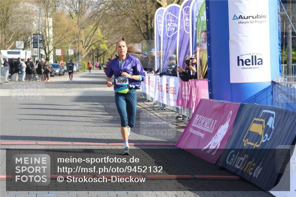 12.04.2026 - 45. Internationalen Wilhelmsburger Insellauf Strokosch-Dieckow http://msf.ph/oto/9452132 12.04.2026 10:21:43 Ziel 2127, 3099 meine-sportfotos.de