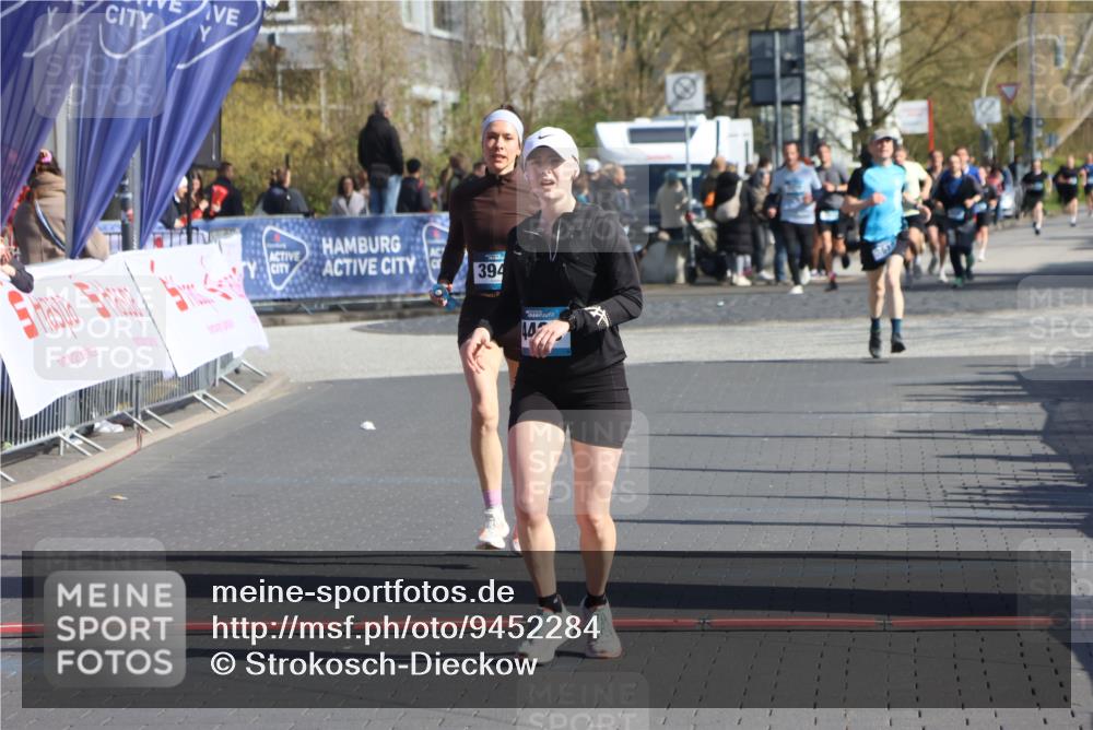 12.04.2026 - 45. Internationalen Wilhelmsburger Insellauf Strokosch-Dieckow http://msf.ph/oto/9452284 12.04.2026 10:34:35 Ziel 4493, 3945 meine-sportfotos.de