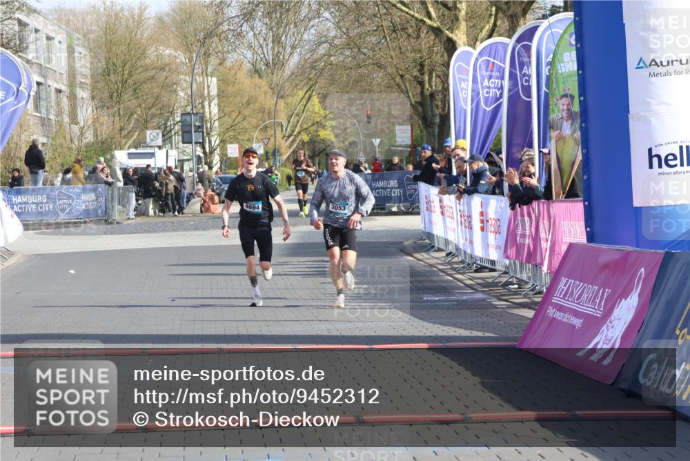 12.04.2026 - 45. Internationalen Wilhelmsburger Insellauf Strokosch-Dieckow http://msf.ph/oto/9452312 12.04.2026 10:22:40 Ziel 3053, 4694 meine-sportfotos.de