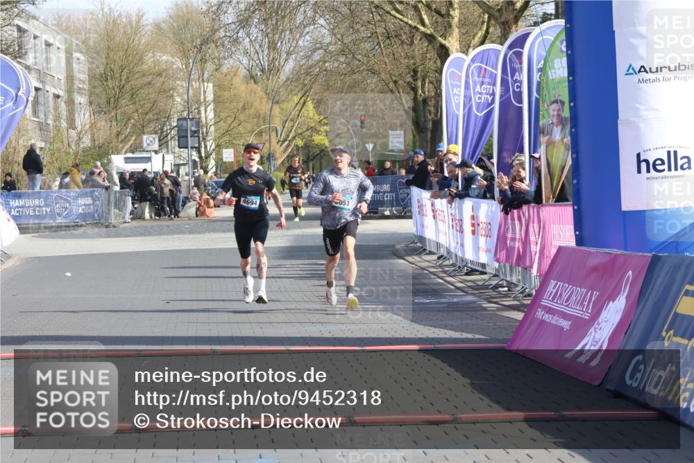 12.04.2026 - 45. Internationalen Wilhelmsburger Insellauf Strokosch-Dieckow http://msf.ph/oto/9452318 12.04.2026 10:22:40 Ziel 3053, 4694 meine-sportfotos.de