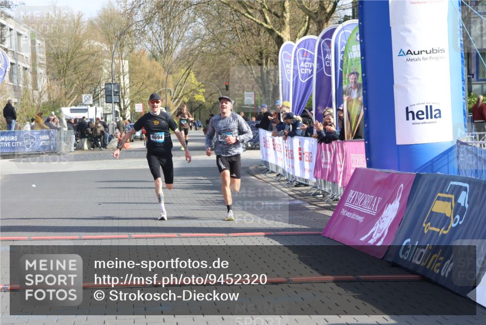 12.04.2026 - 45. Internationalen Wilhelmsburger Insellauf Strokosch-Dieckow http://msf.ph/oto/9452320 12.04.2026 10:22:41 Ziel 3053, 4694 meine-sportfotos.de