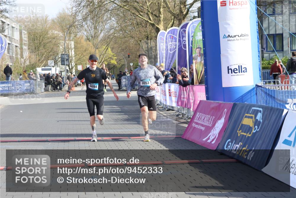 12.04.2026 - 45. Internationalen Wilhelmsburger Insellauf Strokosch-Dieckow http://msf.ph/oto/9452333 12.04.2026 10:22:42 Ziel 3053, 4694 meine-sportfotos.de