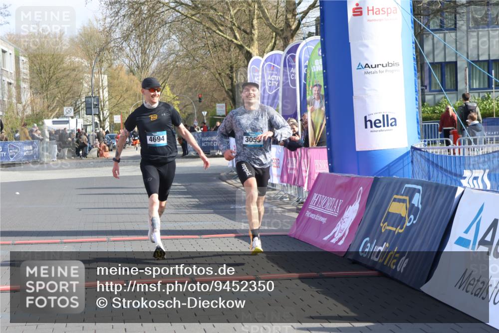 12.04.2026 - 45. Internationalen Wilhelmsburger Insellauf Strokosch-Dieckow http://msf.ph/oto/9452350 12.04.2026 10:22:42 Ziel 3053, 4694 meine-sportfotos.de