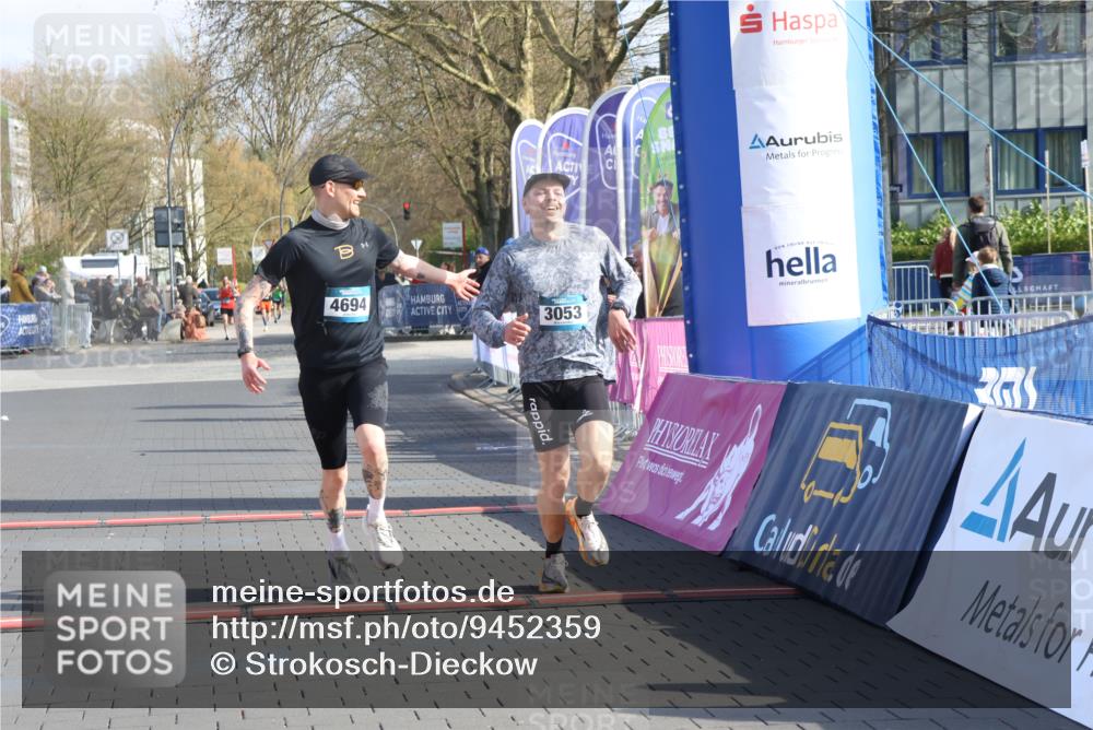 12.04.2026 - 45. Internationalen Wilhelmsburger Insellauf Strokosch-Dieckow http://msf.ph/oto/9452359 12.04.2026 10:22:42 Ziel 3053, 4694 meine-sportfotos.de