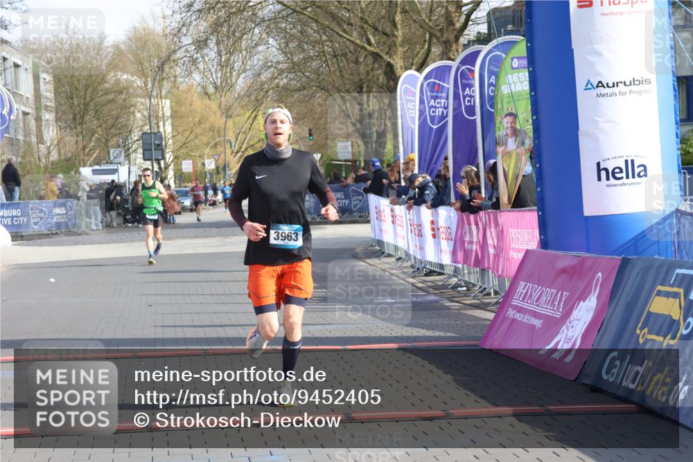 12.04.2026 - 45. Internationalen Wilhelmsburger Insellauf Strokosch-Dieckow http://msf.ph/oto/9452405 12.04.2026 10:22:59 Ziel 5561, 3963 meine-sportfotos.de