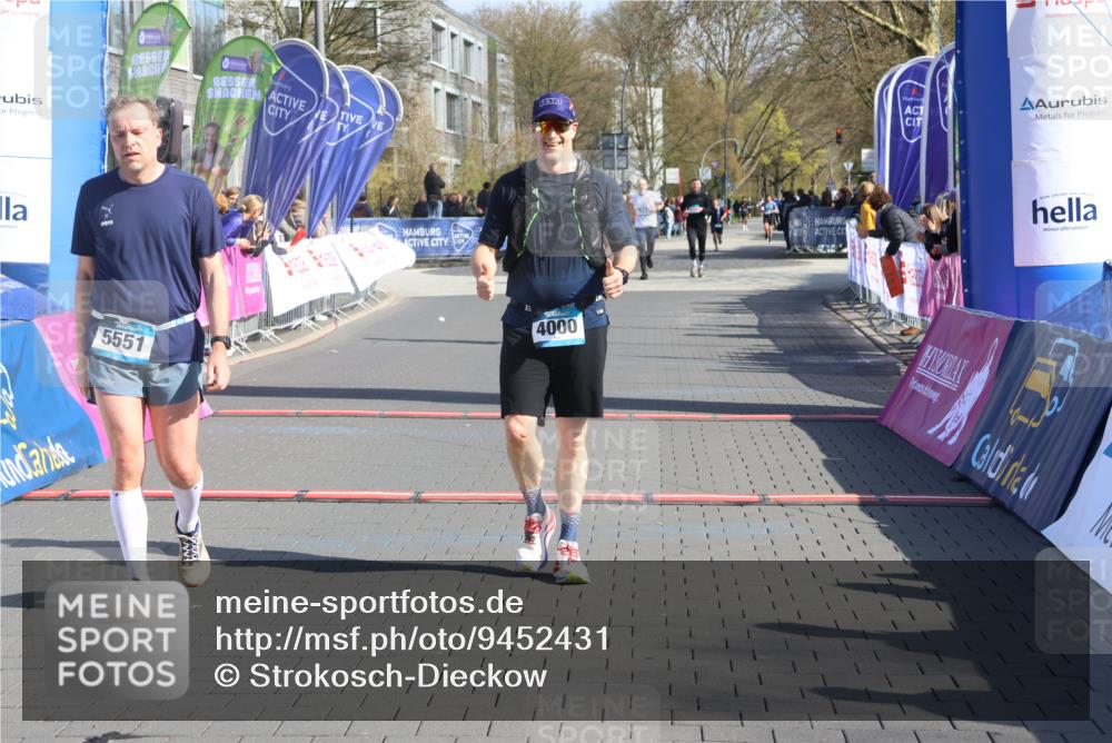 12.04.2026 - 45. Internationalen Wilhelmsburger Insellauf Strokosch-Dieckow http://msf.ph/oto/9452431 12.04.2026 10:35:32 Ziel 4000, 5551, 4109, 2497 meine-sportfotos.de