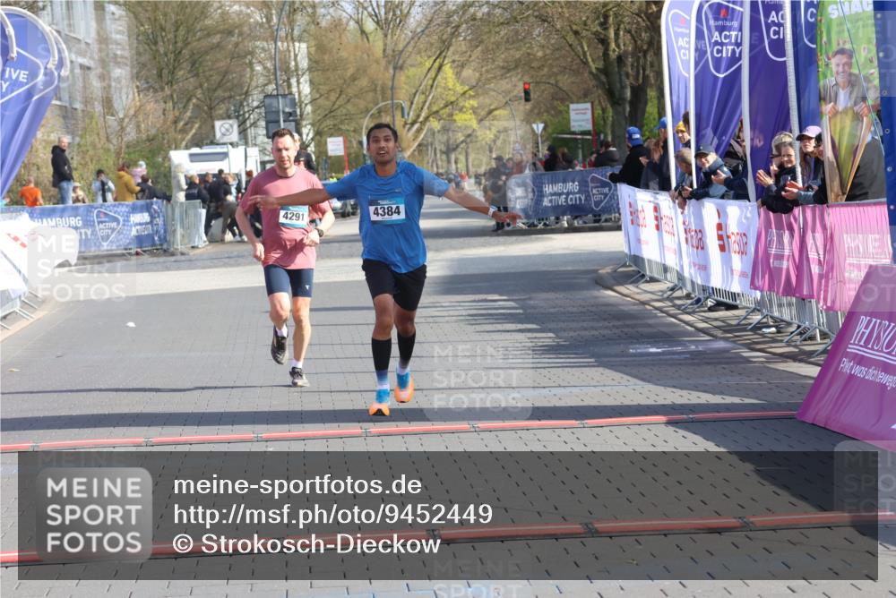 12.04.2026 - 45. Internationalen Wilhelmsburger Insellauf Strokosch-Dieckow http://msf.ph/oto/9452449 12.04.2026 10:23:15 Ziel 4384, 4291 meine-sportfotos.de