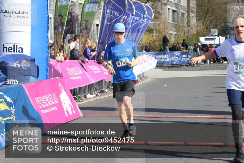 12.04.2026 - 45. Internationalen Wilhelmsburger Insellauf Strokosch-Dieckow http://msf.ph/oto/9452475 12.04.2026 10:35:41 Ziel 2583, 3759, 4127 meine-sportfotos.de