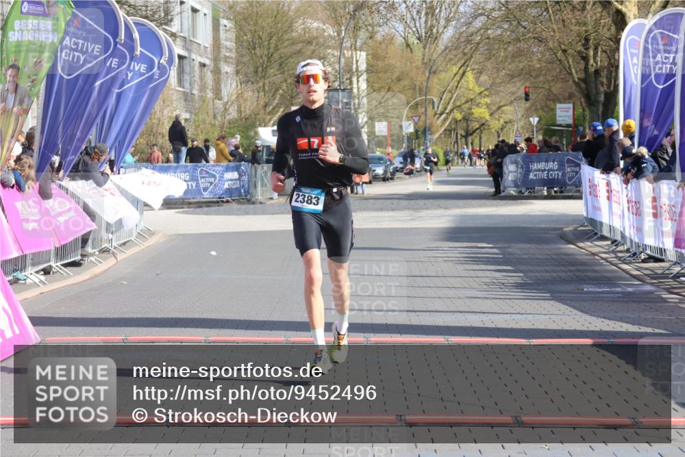 12.04.2026 - 45. Internationalen Wilhelmsburger Insellauf Strokosch-Dieckow http://msf.ph/oto/9452496 12.04.2026 10:23:23 Ziel 2383 meine-sportfotos.de