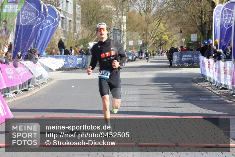 12.04.2026 - 45. Internationalen Wilhelmsburger Insellauf Strokosch-Dieckow http://msf.ph/oto/9452505 12.04.2026 10:23:23 Ziel 2383 meine-sportfotos.de