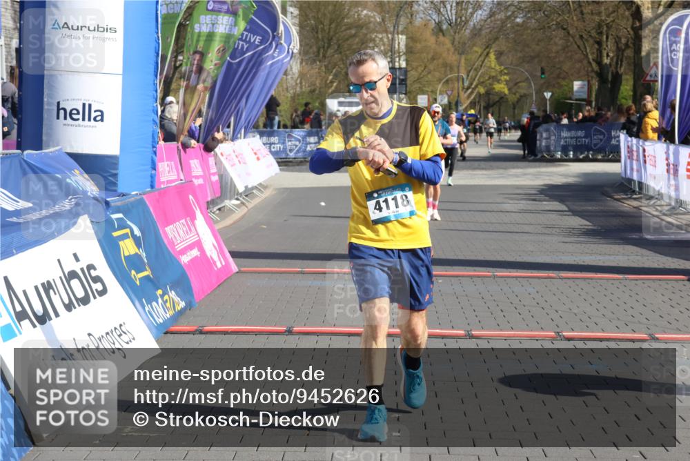 12.04.2026 - 45. Internationalen Wilhelmsburger Insellauf Strokosch-Dieckow http://msf.ph/oto/9452626 12.04.2026 10:36:29 Ziel 2192, 3731, 4118 meine-sportfotos.de