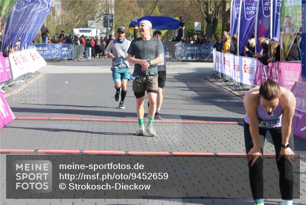 12.04.2026 - 45. Internationalen Wilhelmsburger Insellauf Strokosch-Dieckow http://msf.ph/oto/9452659 12.04.2026 10:36:42 Ziel 4172, 4030, 5291 meine-sportfotos.de