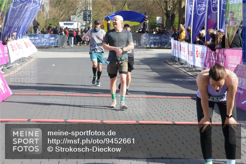 12.04.2026 - 45. Internationalen Wilhelmsburger Insellauf Strokosch-Dieckow http://msf.ph/oto/9452661 12.04.2026 10:36:42 Ziel 4172, 4030, 5291 meine-sportfotos.de