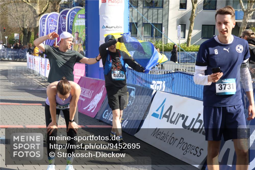 12.04.2026 - 45. Internationalen Wilhelmsburger Insellauf Strokosch-Dieckow http://msf.ph/oto/9452695 12.04.2026 10:36:45 Ziel 4172, 4030, 5291 meine-sportfotos.de