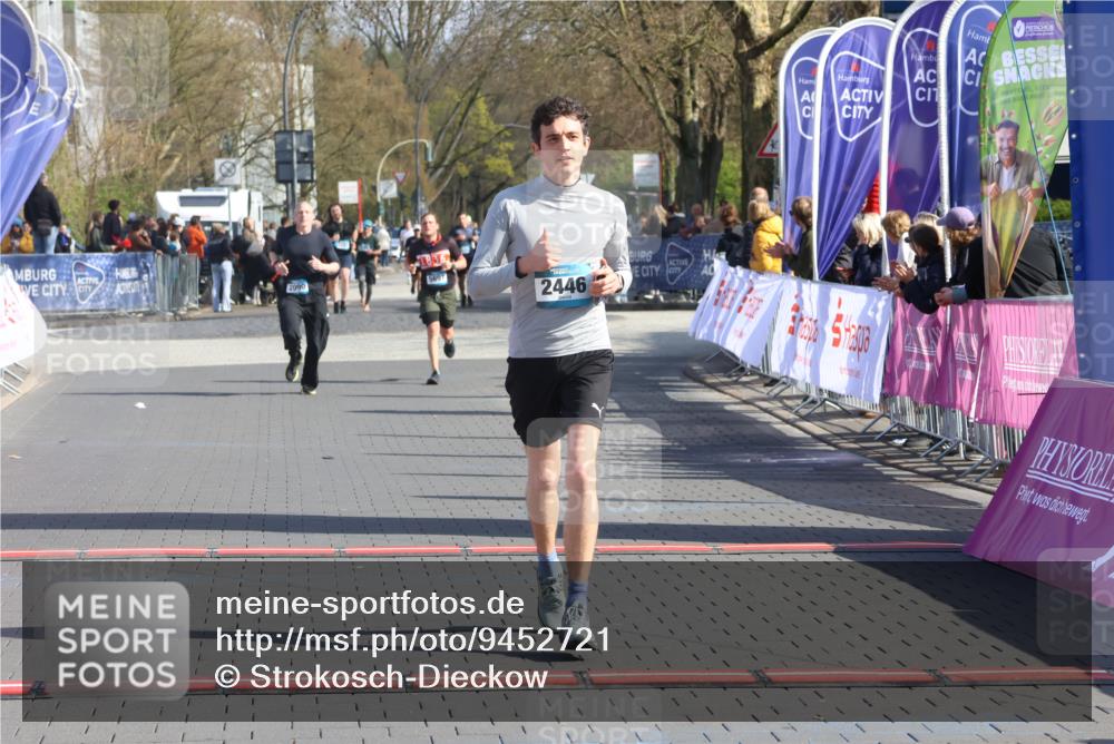12.04.2026 - 45. Internationalen Wilhelmsburger Insellauf Strokosch-Dieckow http://msf.ph/oto/9452721 12.04.2026 10:36:51 Ziel 2446 meine-sportfotos.de