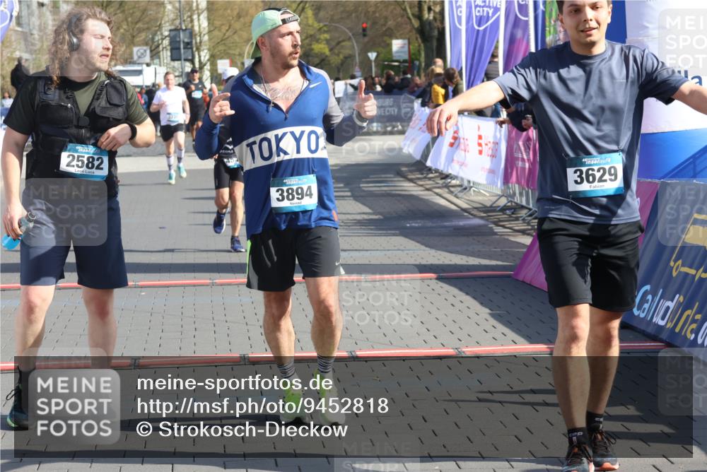 12.04.2026 - 45. Internationalen Wilhelmsburger Insellauf Strokosch-Dieckow http://msf.ph/oto/9452818 12.04.2026 10:37:08 Ziel 3629, 3894, 4544 meine-sportfotos.de