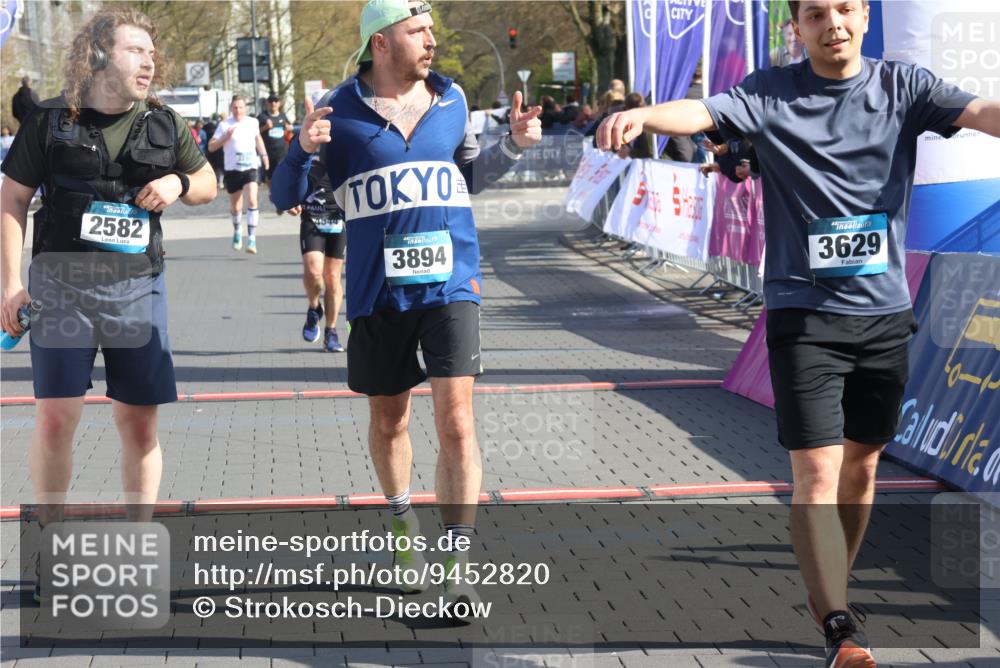 12.04.2026 - 45. Internationalen Wilhelmsburger Insellauf Strokosch-Dieckow http://msf.ph/oto/9452820 12.04.2026 10:37:08 Ziel 3629, 3894, 4544 meine-sportfotos.de