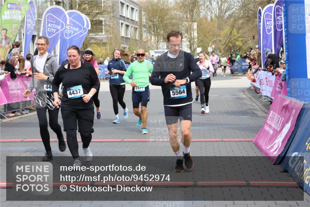 12.04.2026 - 45. Internationalen Wilhelmsburger Insellauf Strokosch-Dieckow http://msf.ph/oto/9452974 12.04.2026 13:08:11 Ziel 5401, 2728, 2478, 2477, 5564, 4437, 4436, 2421, 4676, 3868, 4405, 4725, 4416, 3970 meine-sportfotos.de