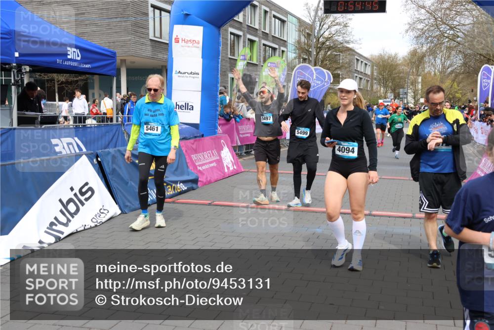 12.04.2026 - 45. Internationalen Wilhelmsburger Insellauf Strokosch-Dieckow http://msf.ph/oto/9453131 12.04.2026 13:07:45 Ziel 5202, 4094, 3672, 5497, 5499, 5461, 3242, 5078 meine-sportfotos.de