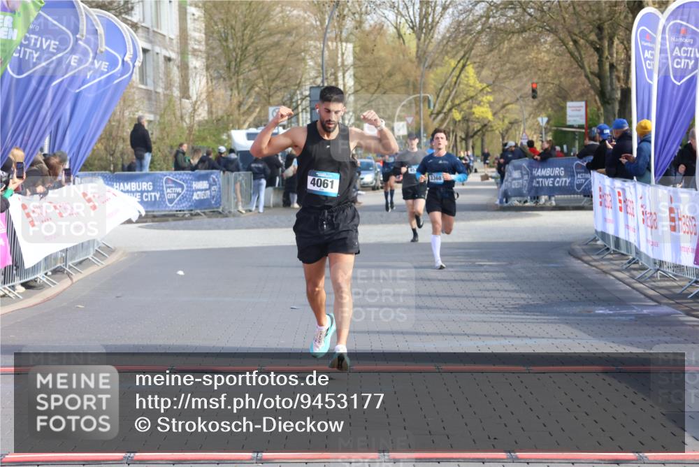 12.04.2026 - 45. Internationalen Wilhelmsburger Insellauf Strokosch-Dieckow http://msf.ph/oto/9453177 12.04.2026 10:26:40 Ziel 4061 meine-sportfotos.de