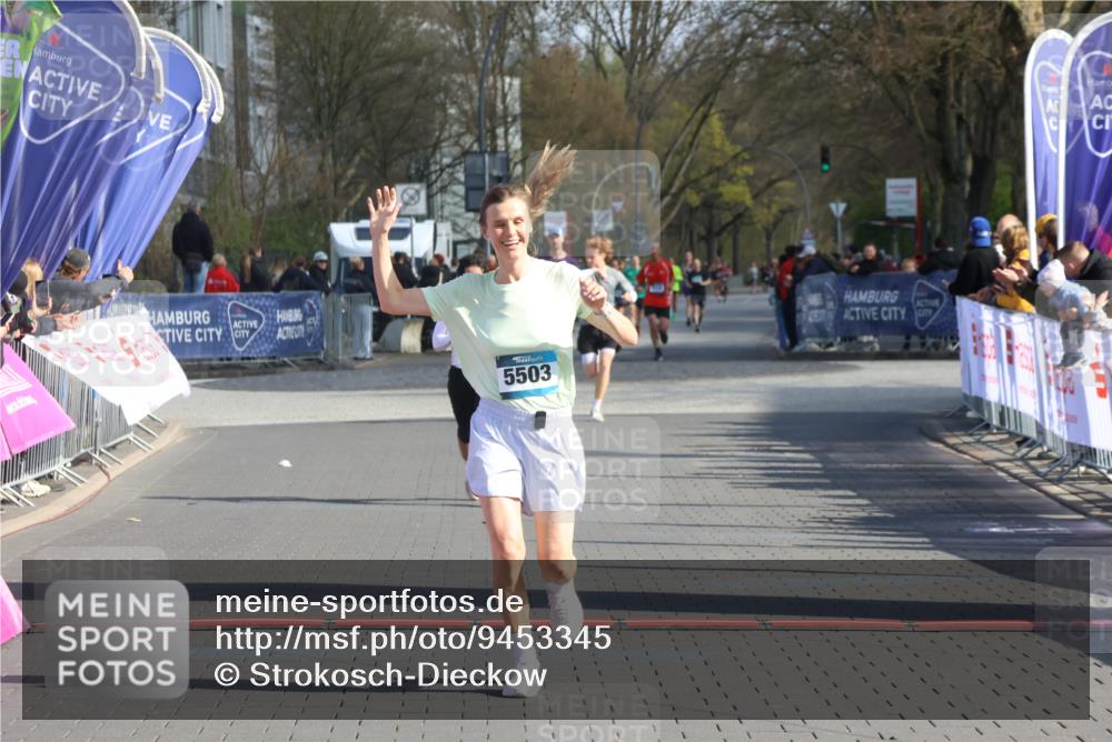 12.04.2026 - 45. Internationalen Wilhelmsburger Insellauf Strokosch-Dieckow http://msf.ph/oto/9453345 12.04.2026 10:27:26 Ziel 5503, 5055 meine-sportfotos.de