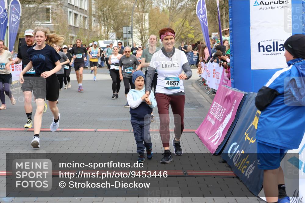 12.04.2026 - 45. Internationalen Wilhelmsburger Insellauf Strokosch-Dieckow http://msf.ph/oto/9453446 12.04.2026 13:06:44 Ziel 4657, 4006, 5218, 4133, 3264, 4091, 3278, 3877, 3943, 3804 meine-sportfotos.de