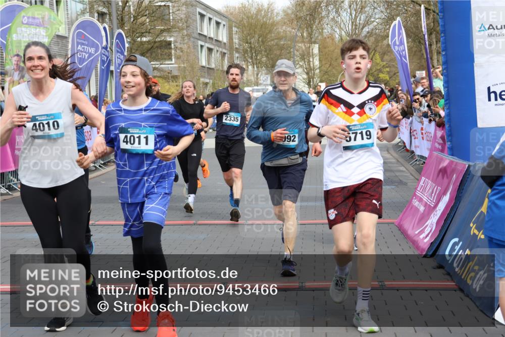 12.04.2026 - 45. Internationalen Wilhelmsburger Insellauf Strokosch-Dieckow http://msf.ph/oto/9453466 12.04.2026 13:06:37 Ziel 4507, 4638, 4010, 4011, 5719, 4092, 4819, 5588, 2335, 4897, 2584, 3591, 5859 meine-sportfotos.de