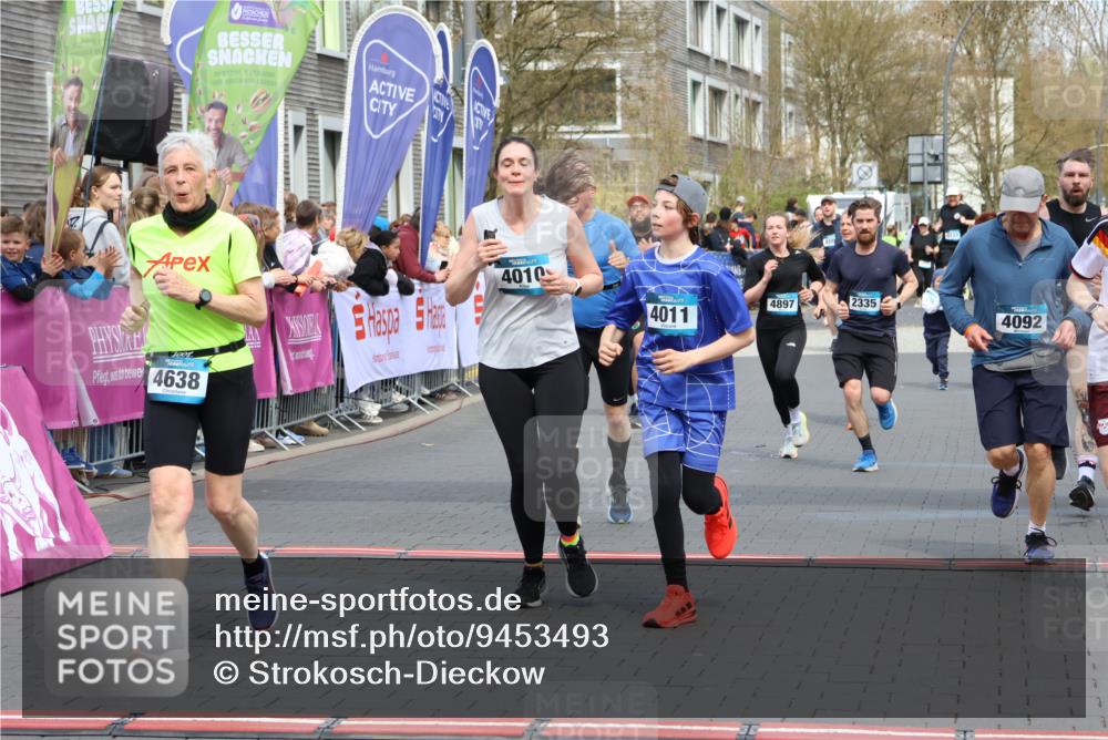 12.04.2026 - 45. Internationalen Wilhelmsburger Insellauf Strokosch-Dieckow http://msf.ph/oto/9453493 12.04.2026 13:06:35 Ziel 5677, 4507, 4638, 4010, 4011, 5719, 4092, 4819, 5588, 2335, 4897, 2584, 3591, 5859 meine-sportfotos.de