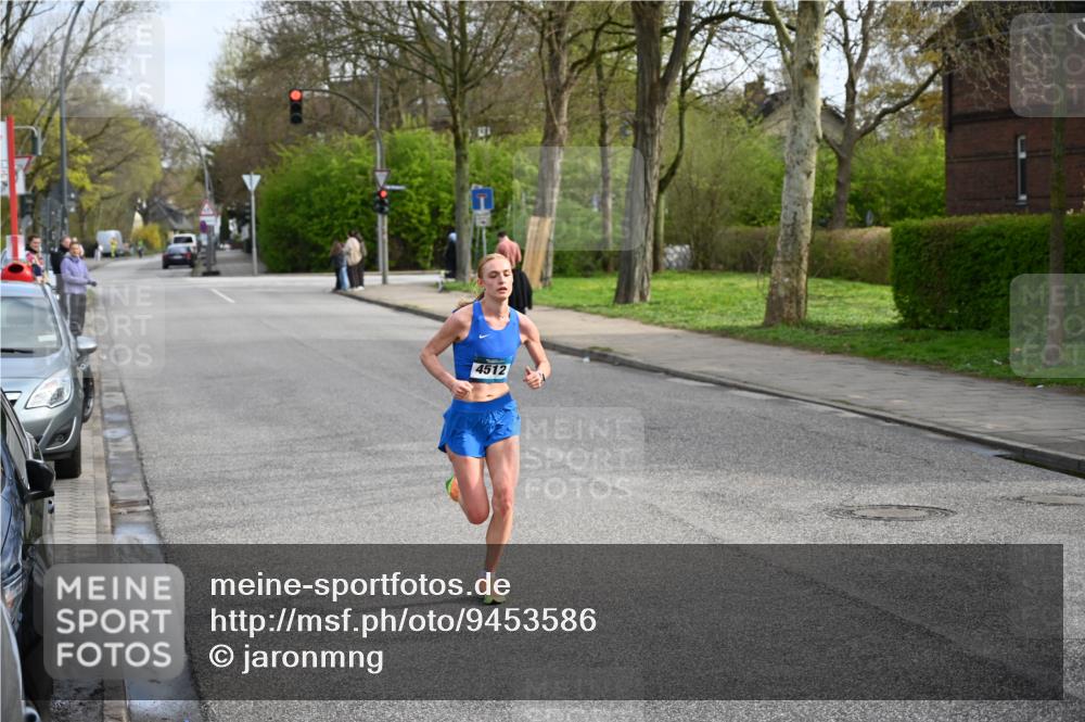 12.04.2026 - 45. Internationalen Wilhelmsburger Insellauf J. Mangold http://msf.ph/oto/9453586 12.04.2026 10:12:11 Ziel 4512, 2873 meine-sportfotos.de