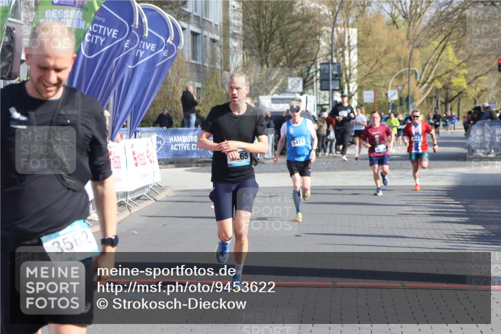 12.04.2026 - 45. Internationalen Wilhelmsburger Insellauf Strokosch-Dieckow http://msf.ph/oto/9453622 12.04.2026 10:28:31 Ziel 2265, 5473 meine-sportfotos.de