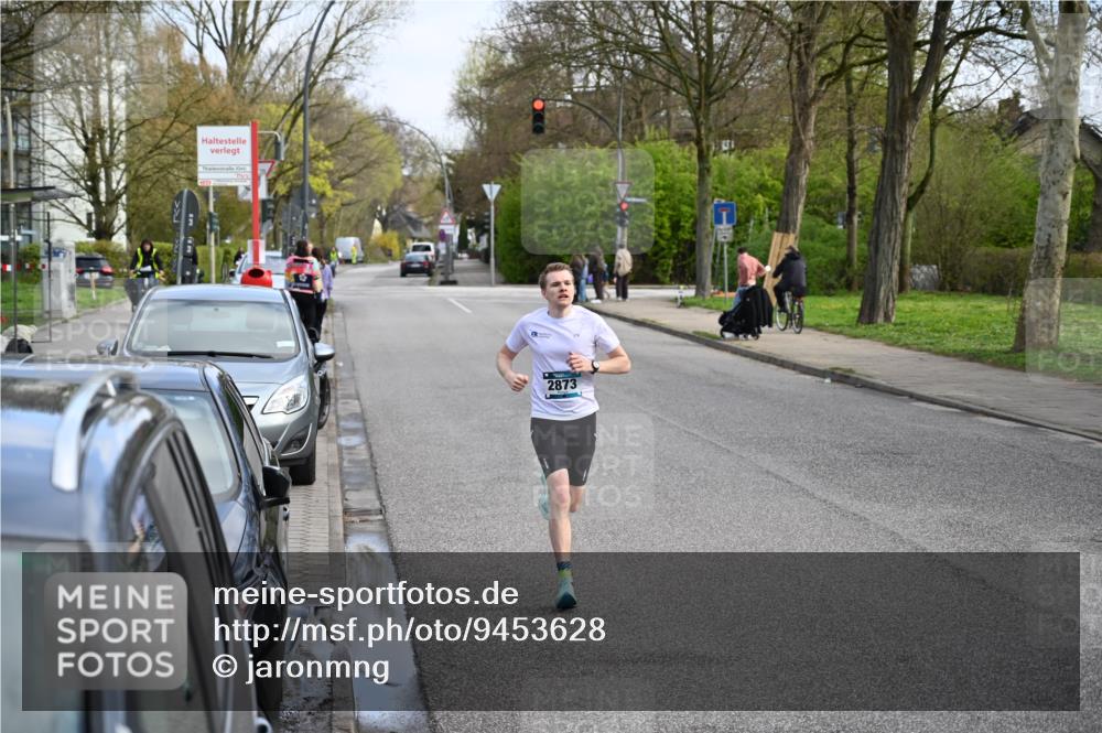 12.04.2026 - 45. Internationalen Wilhelmsburger Insellauf J. Mangold http://msf.ph/oto/9453628 12.04.2026 10:12:24 Ziel 2873 meine-sportfotos.de
