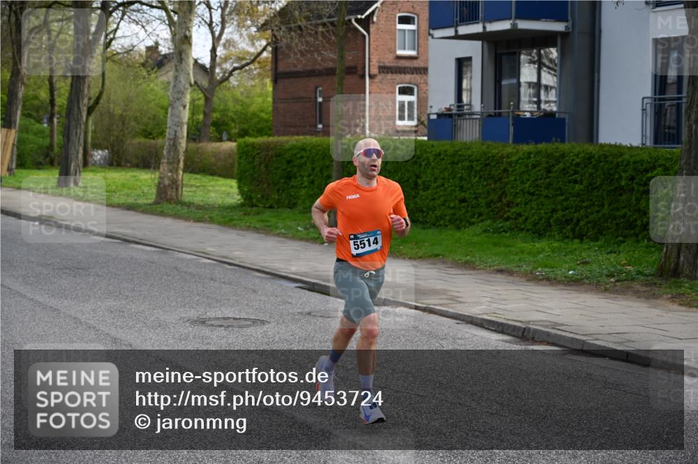 12.04.2026 - 45. Internationalen Wilhelmsburger Insellauf J. Mangold http://msf.ph/oto/9453724 12.04.2026 10:13:31 Ziel 5514, 2119, 3979 meine-sportfotos.de