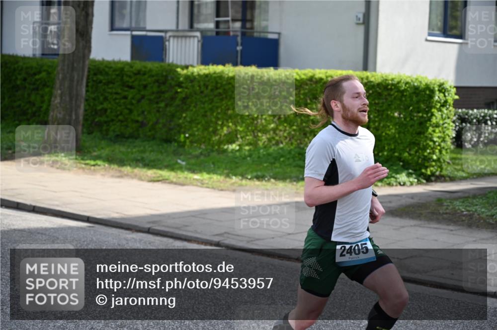 12.04.2026 - 45. Internationalen Wilhelmsburger Insellauf J. Mangold http://msf.ph/oto/9453957 12.04.2026 10:16:07 Ziel 2405, 3685, 3113, 2487, 5676 meine-sportfotos.de