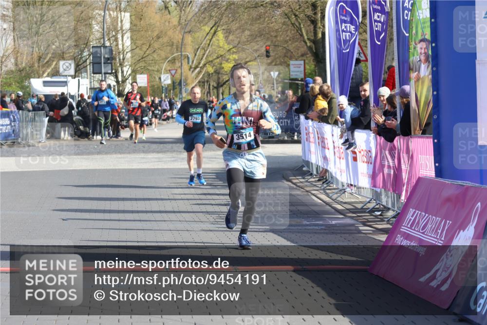 12.04.2026 - 45. Internationalen Wilhelmsburger Insellauf Strokosch-Dieckow http://msf.ph/oto/9454191 12.04.2026 10:29:22 Ziel 5316, 3514 meine-sportfotos.de