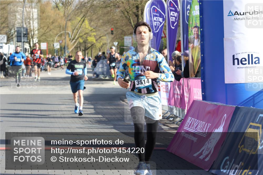 12.04.2026 - 45. Internationalen Wilhelmsburger Insellauf Strokosch-Dieckow http://msf.ph/oto/9454220 12.04.2026 10:29:23 Ziel 5316, 3514 meine-sportfotos.de